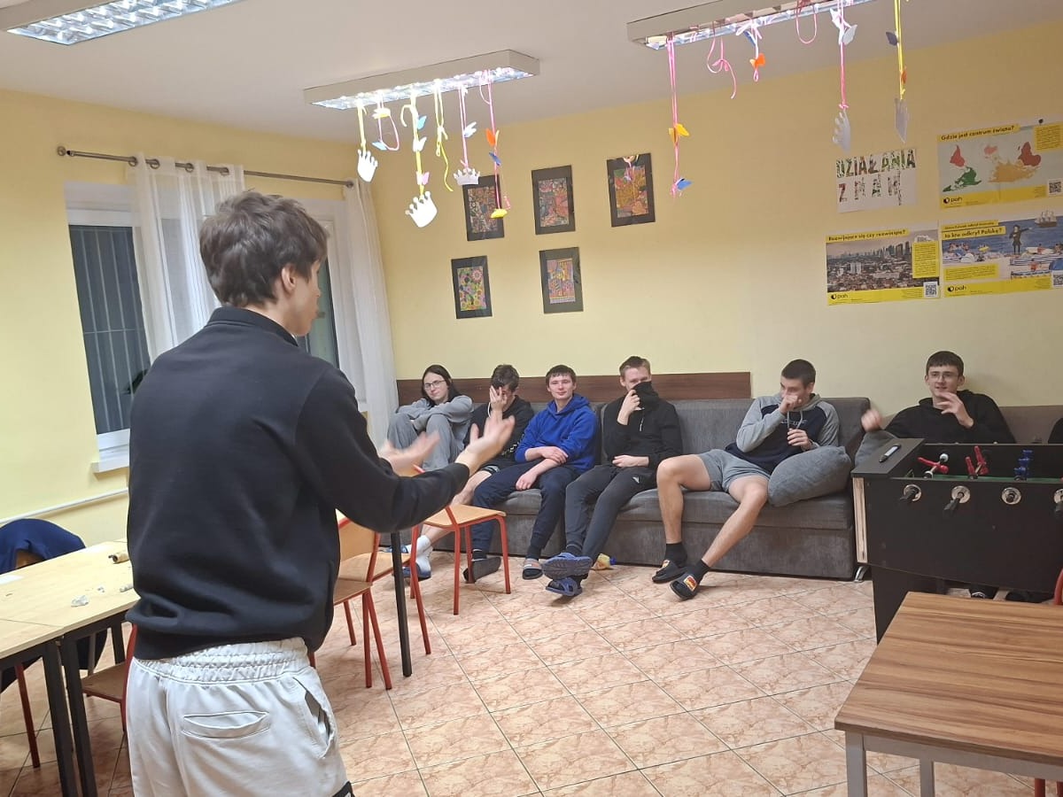 Wieczór nudy?  Nie u nas!  Dziś w ośrodku kalambury